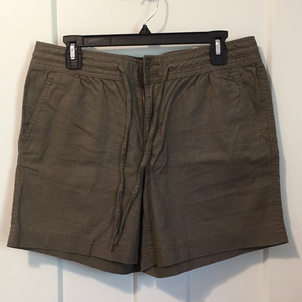 Linen shorts